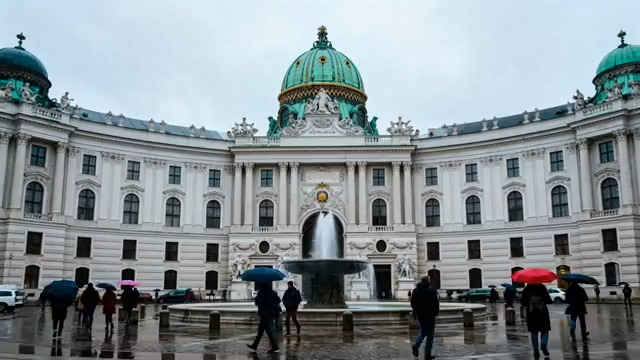  欧式建筑广场喷泉雨中行人1407#横屏 	 