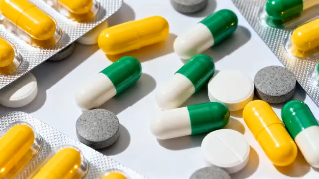  多种颜色药片胶囊特写364#横屏 	 -