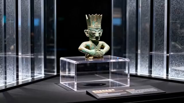  三星堆青铜人像特写1886#横屏 	 