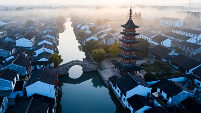  江南水乡晨雾航拍1088#横屏 	 - 