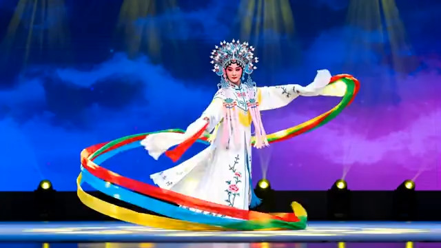 戏曲演员舞台舞彩带表演1372#横屏 	 