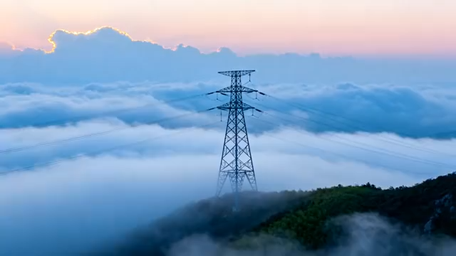 海中的高压输电塔941#横屏 