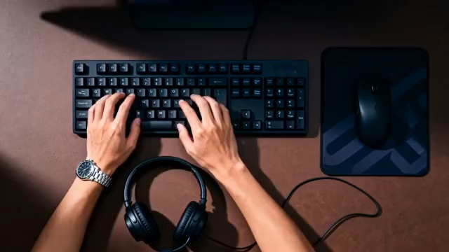  双手键盘打字办公场景1013#横屏 	 