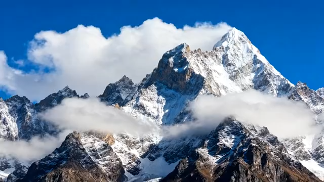 雪山远景蓝天白云自然风光4306#横屏 