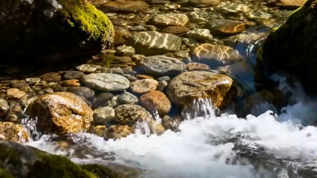  山间溪流与水底鹅卵石画面2793#横屏 	 