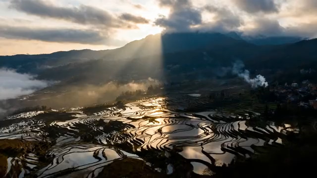  元阳梯田日出风光1225#横屏 	 -