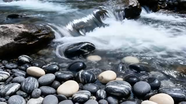 溪流边的鹅卵石3628#横屏 