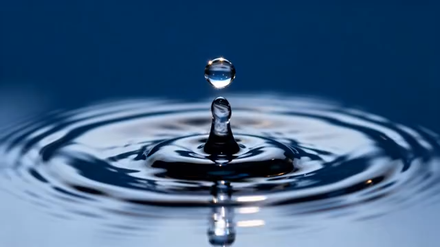 水滴落入水面形成涟漪画面(2)4964#横屏 