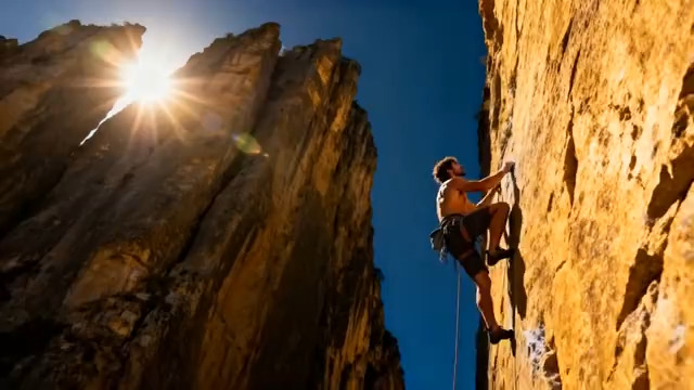  攀岩者攀岩阳光照耀岩壁678#横屏 	 - 