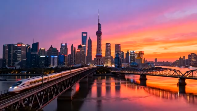 上海黄浦江畔东方明珠黄昏景5221#横屏 