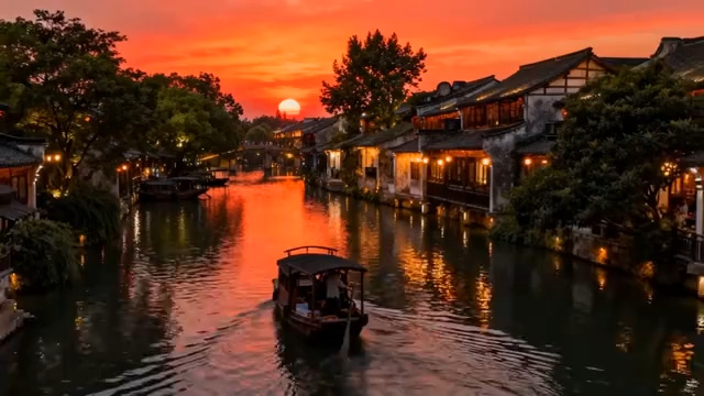  江南水乡日落时河道行船景象592#横屏 	 