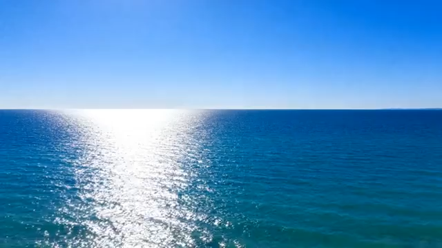 晴朗海面阳光照射景象1478#横屏 