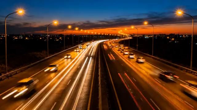 黄昏时公路车流夜景4157#横屏 