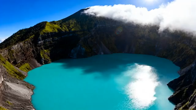 火山湖泊自然风光全景5153#横屏 