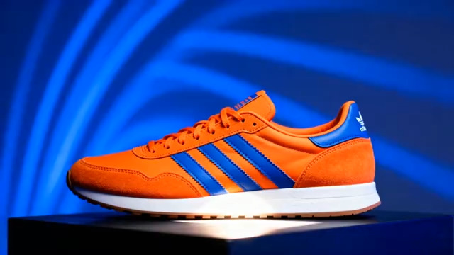  橙色运动鞋特写892#横屏 	 -