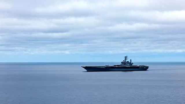 海上航行的航空母舰(3)4377#横屏 