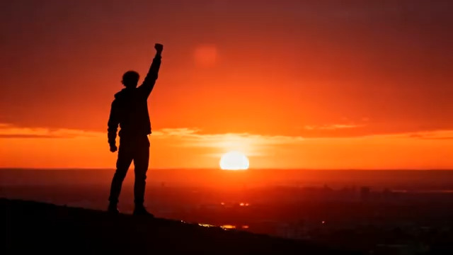  日落时分的胜利剪影1857#横屏 	 