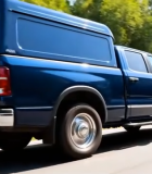 蓝色皮卡车公路行驶5672#横屏 