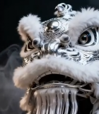 银色舞狮狮头特写1841#横屏 