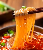 筷子夹起红油粉丝特写11210#横屏 