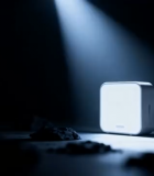 聚光灯下的白色电子产品10429#横屏 