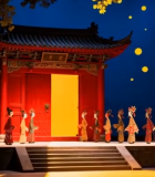 古风人偶于古宅前静态展示1029#横屏 