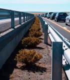 公路上行驶的多辆汽车10277#横屏 