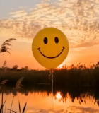 夕阳下湖面的笑脸气球4376#横屏 