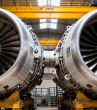 	 工厂内的飞机发动机7056#横屏 