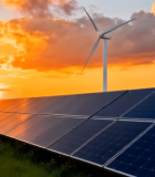 夕阳下的太阳能板与风力发电机(1)12724#横屏 