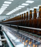 工厂工人检查啤酒瓶流水线2091#横屏 