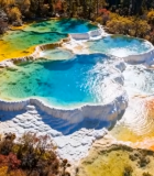 五彩斑斓的自然湖泊景观2797#横屏 