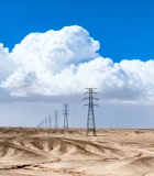 戈壁上的输电塔与蓝天白云12761#横屏 