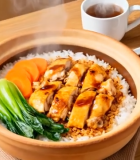 瓦煲鸡肉米饭特写8680#横屏 