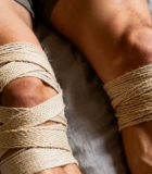 腿部膝盖缠绕绷带特写11825#横屏 