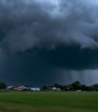 田野上空乌云密布暴雨将至9538#横屏 