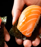 双手持握多种寿司素材14480#横屏 