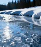 冬季河流冰面气泡景观8642#横屏 