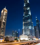 	 迪拜高楼夜景车流画面7160#横屏 