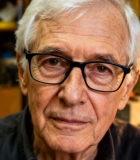 戴眼镜老人近景特写1647#横屏 