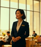 商务女性在大厅交流场景14208#横屏 