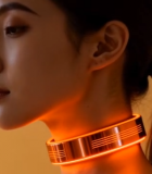 戴发光项圈的女性特写6826#横屏 