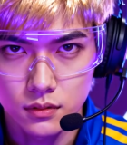 戴耳机电竞玩家特写8301#横屏 