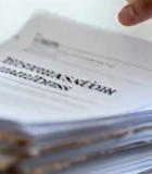 人手拿办公文件素材1048#横屏 