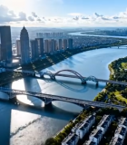 城市河流桥梁航拍全景(4)13235#横屏 