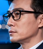 车内商务人士夜晚侧坐画面7706#横屏 