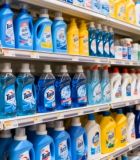 超市货架上的清洁用品5513#横屏 