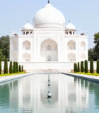 印度白色圆顶建筑前的水池景观2776#横屏 