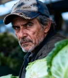 	 菜市场卖菜老人特写13870#横屏 