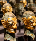 博物馆青铜面具文物展示(1)14120#横屏 